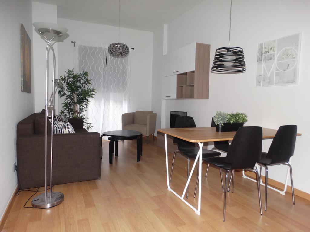 Malaga Apartamentos - Jinetes, 14 Ngoại thất bức ảnh